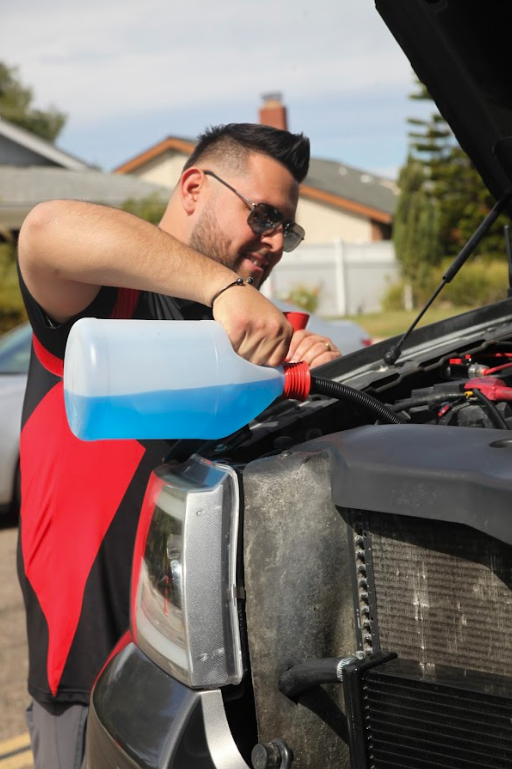 FunL Stretchable Automotive Funnel - Universal Fit, Spill-Proof Design for Fluid Transfers